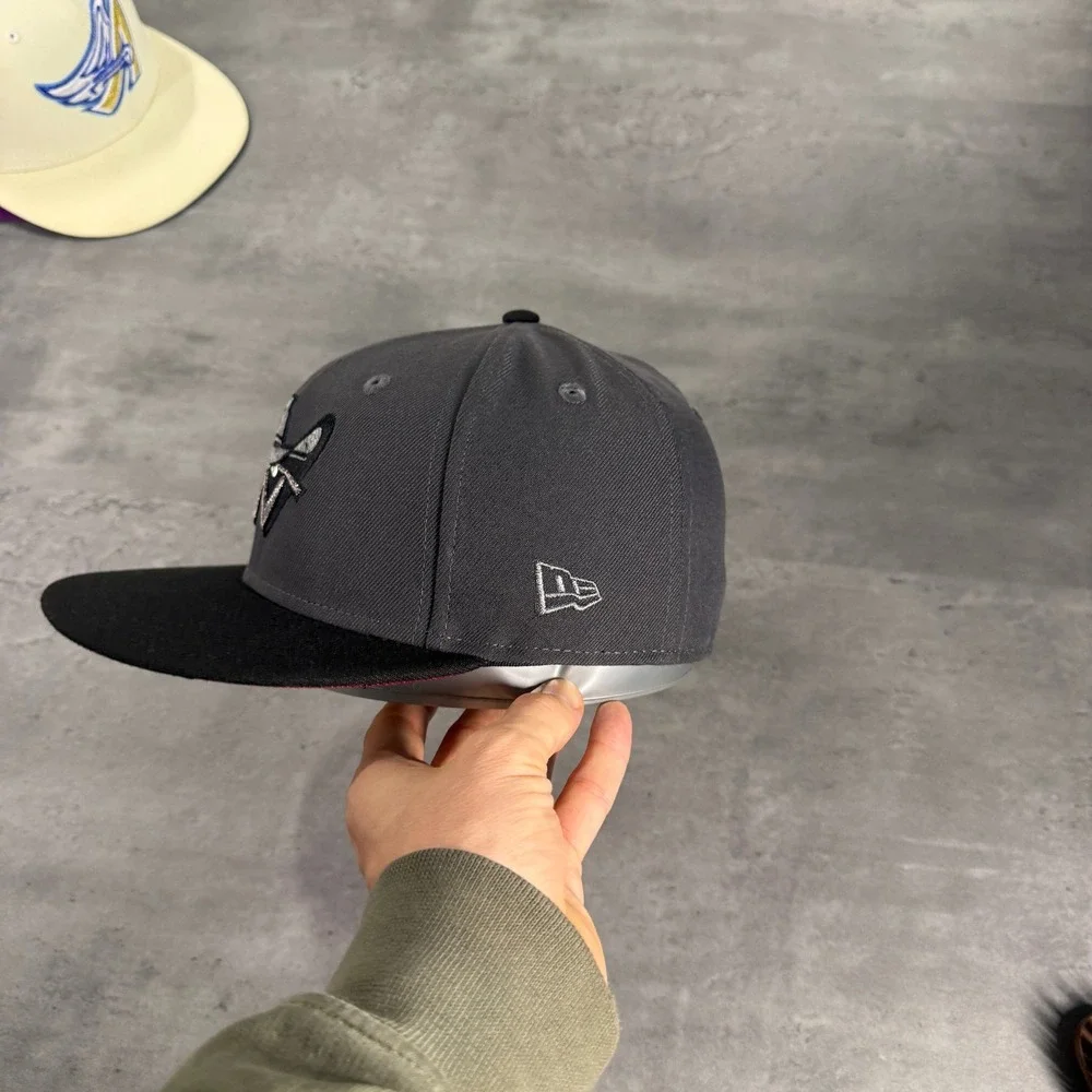 Hat‎ Club Wichita Wranglers New Era Cap 7 1/4 Gray Burgundy Horror Pack Metallic
